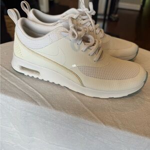 Nike Air Max Thea in white, size 7.5